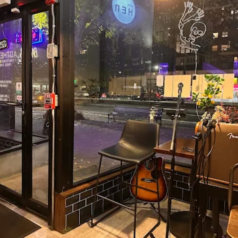  Welcome to Henfolks Live