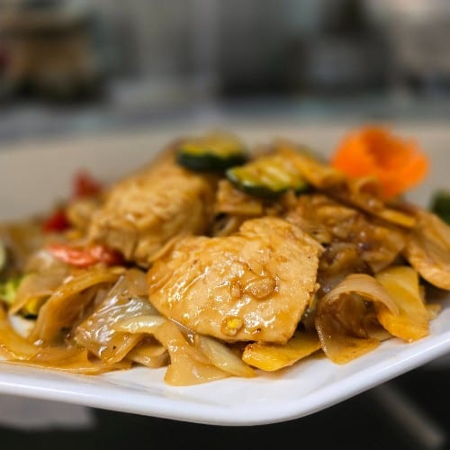 Drunken Noodle (Thai Basil Noodle).