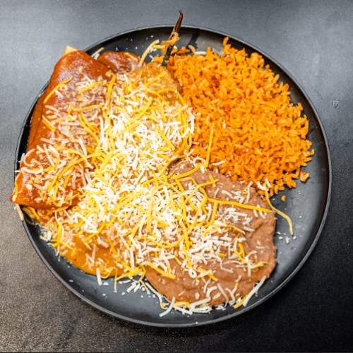 Combo #19 Chile Relleno & Cheese Enchilada Plate.