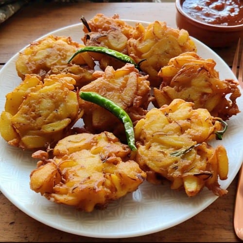 Aloo Pakora (Potato).