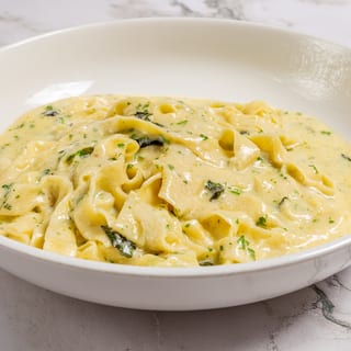 Traditional Tagliatelle Alfredo