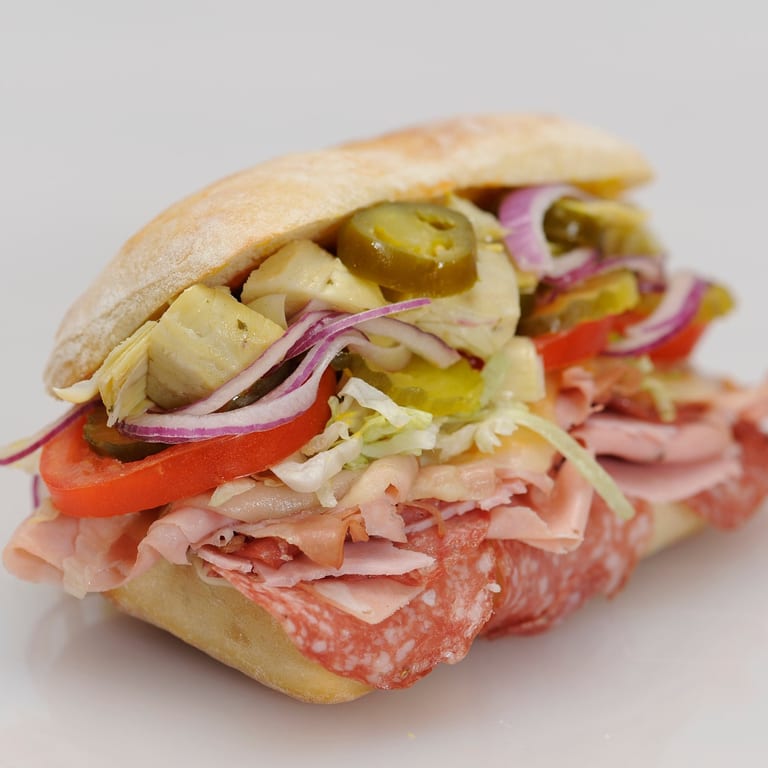 Fresh Orzo Salad: A Deli Favorite