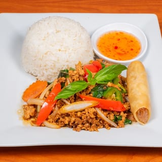 Chicken Basil with Egg Roll