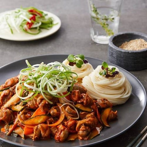 Golbengi 골뱅이소면.