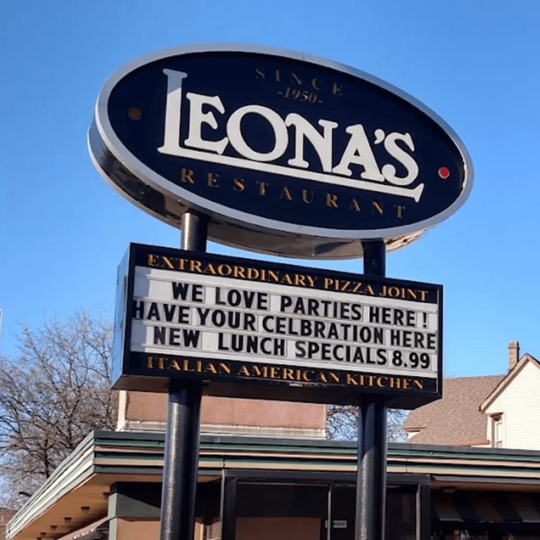 Welcome to Chicago’s Pizza Tradition