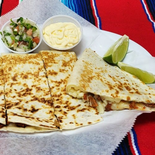 Gigante Quesadilla.