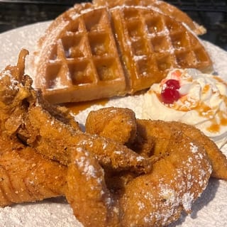 Chicken & Waffle