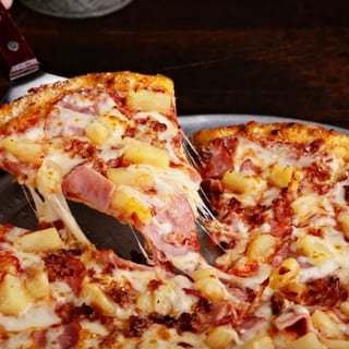 Hawaiian Pizza