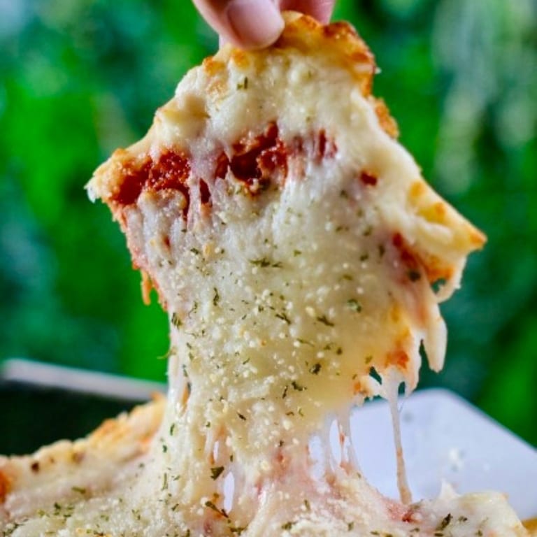 Delicious Pizza Options at Our Bar & Grill