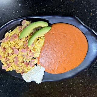 JAMON CON HUEVO PLATE