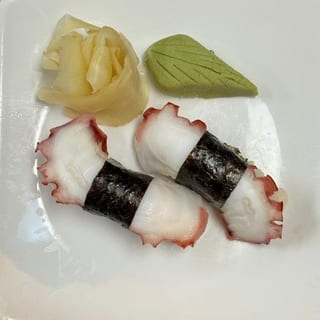 N7. Tako Nigiri (2pcs)