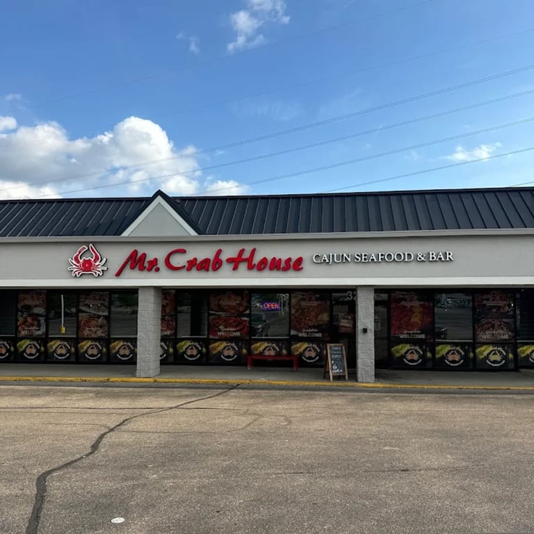 Welcome to Mr. Crab House 🦀