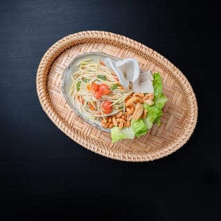 Tum Mak Houng (Papaya Salad) 