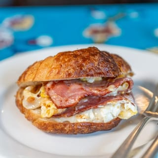 Croissant with Egg & Bacon & Cheese