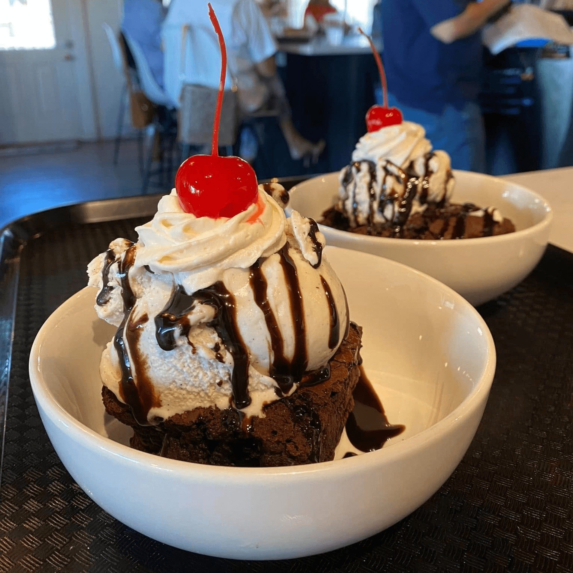 HOT FUDGE BROWNIE SUNDAE.