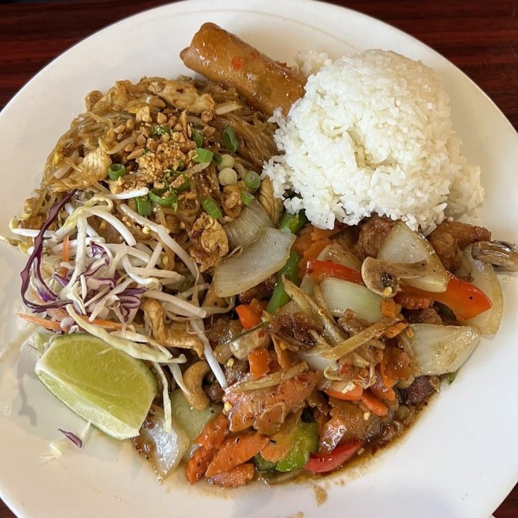 Chicken Pad Thai and Cashew Chicken.