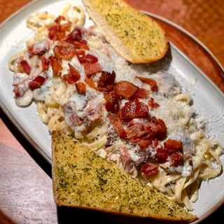 Fettuccine Carbonara