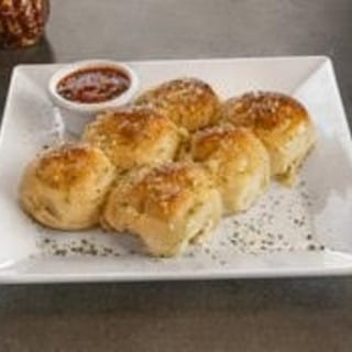 12 Garlic Knots