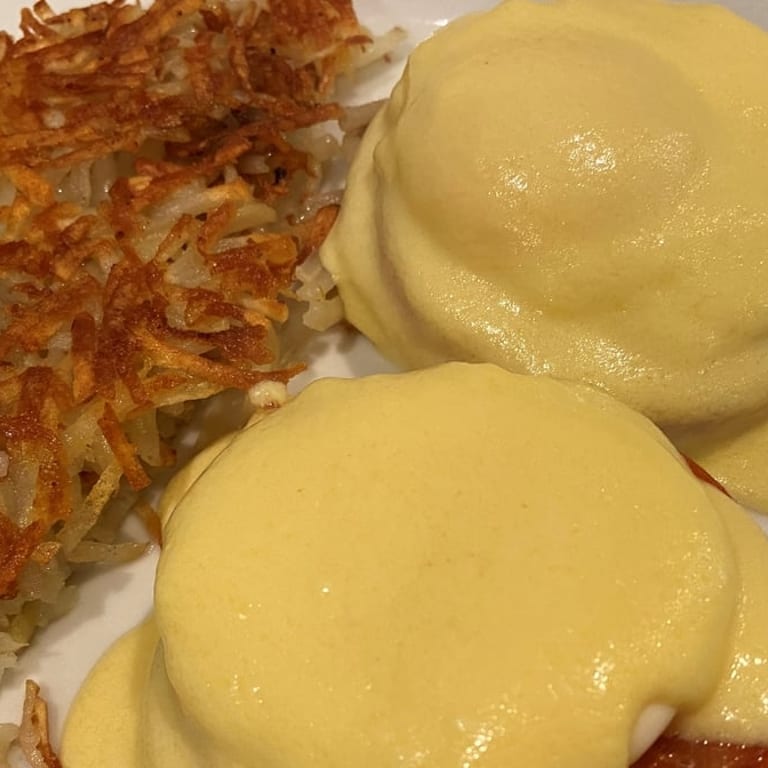 Eggs Benedict: A Brunch Favorite