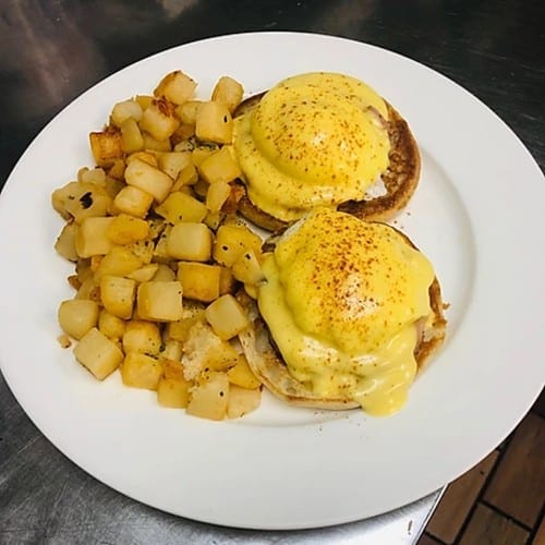 Traditional Benedict's.