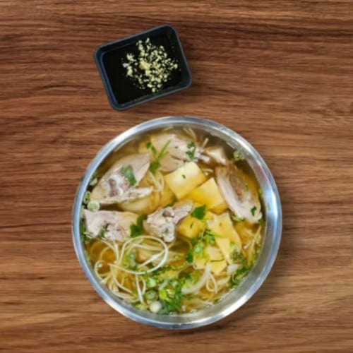 H6. Bún Măng Vịt / 鸭．竹笋米粉.