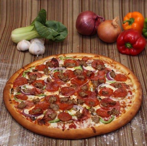 Mr. Pizza Man Special Pizza (Small 12"-6 Slices).