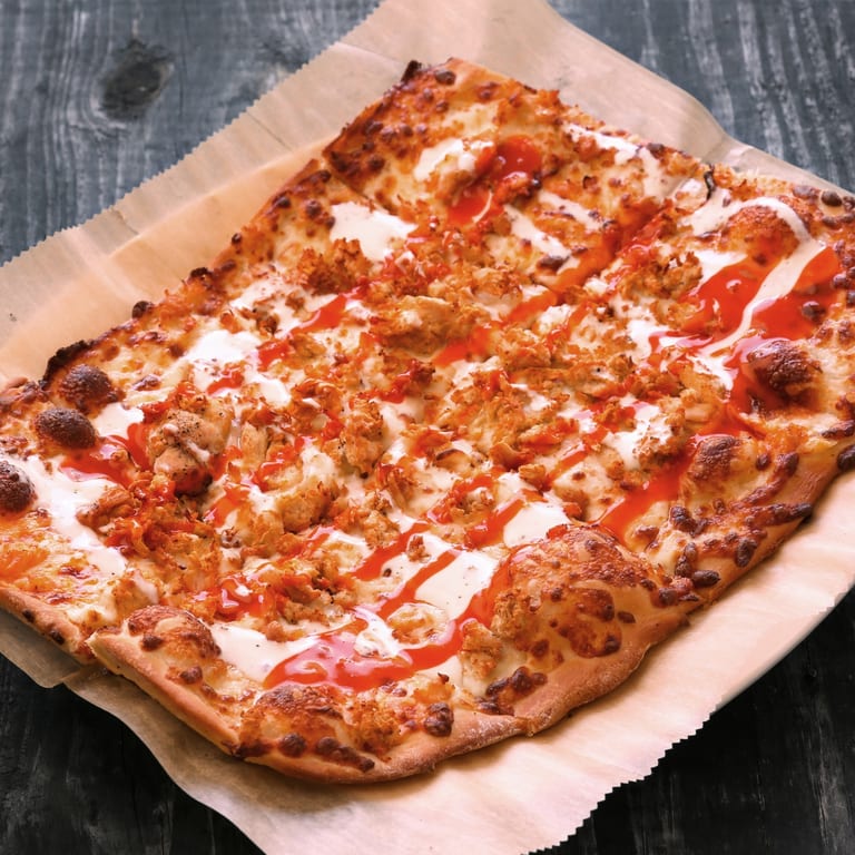 Spicy Buffalo Chicken Pizza Delight
