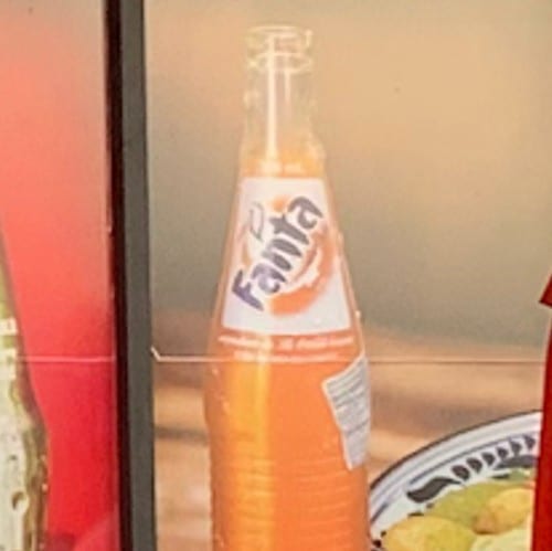Orange Fanta (500ml).