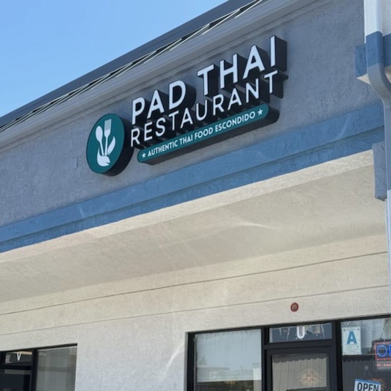 Welcome to Pad Thai Restaurant🍜