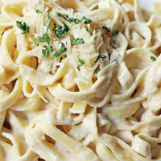 Fettuccine Alfredo