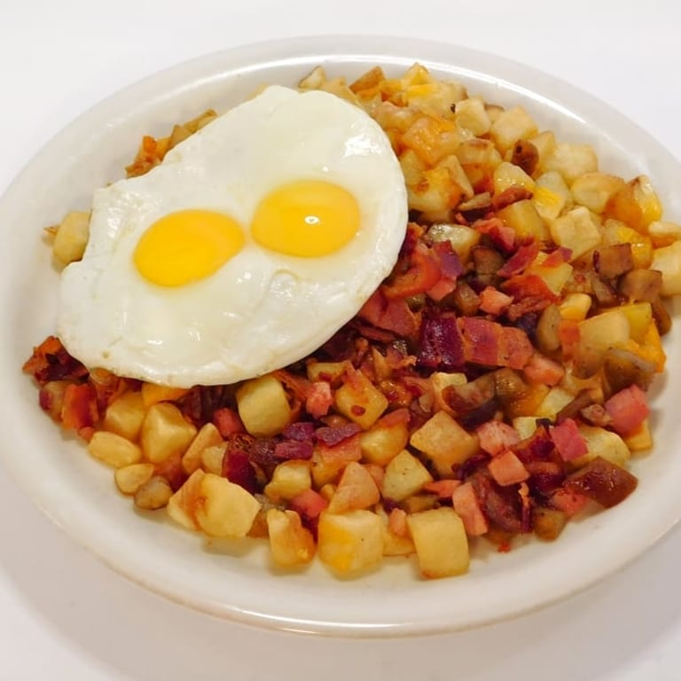 Spicy Chili Burger: A Flavorful American Delight