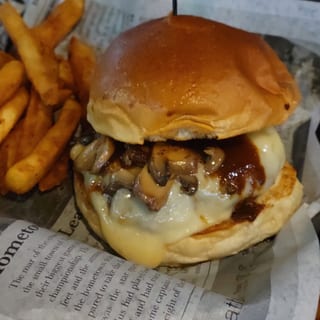 Mushroom Steakhouse Burger