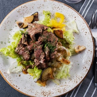Grilled Beef Salad (Yum Nuea)
