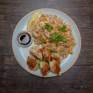 Pad Thai & Dumpling Combo