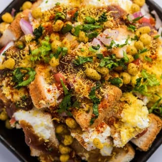 Aloo Tikki Chaat