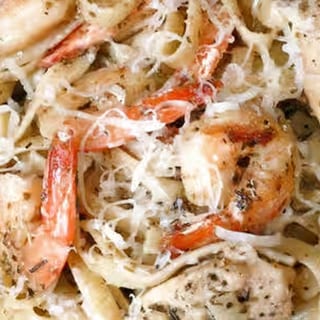 Alfredo Shrimp and Chicken