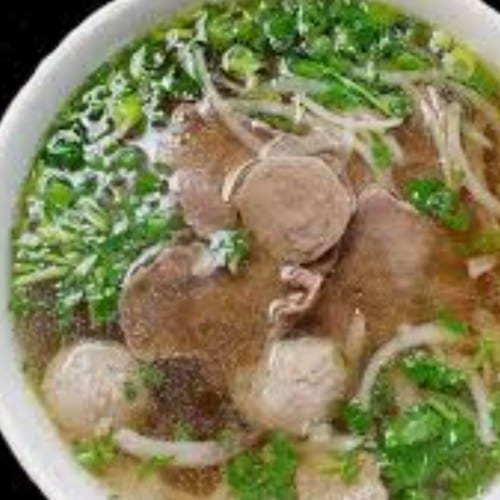 Pho Brisket with Beef Ball - Pho Chin Bo Vien.