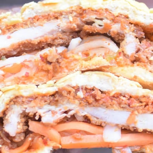 Hong Kong Hot Chicken Katsu BoLoBaowich 辣吉列鷄扒菠蘿包治.