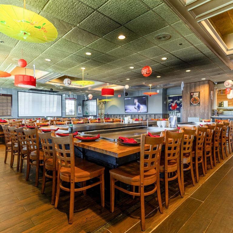 Experience a Cozy Dine In Experience