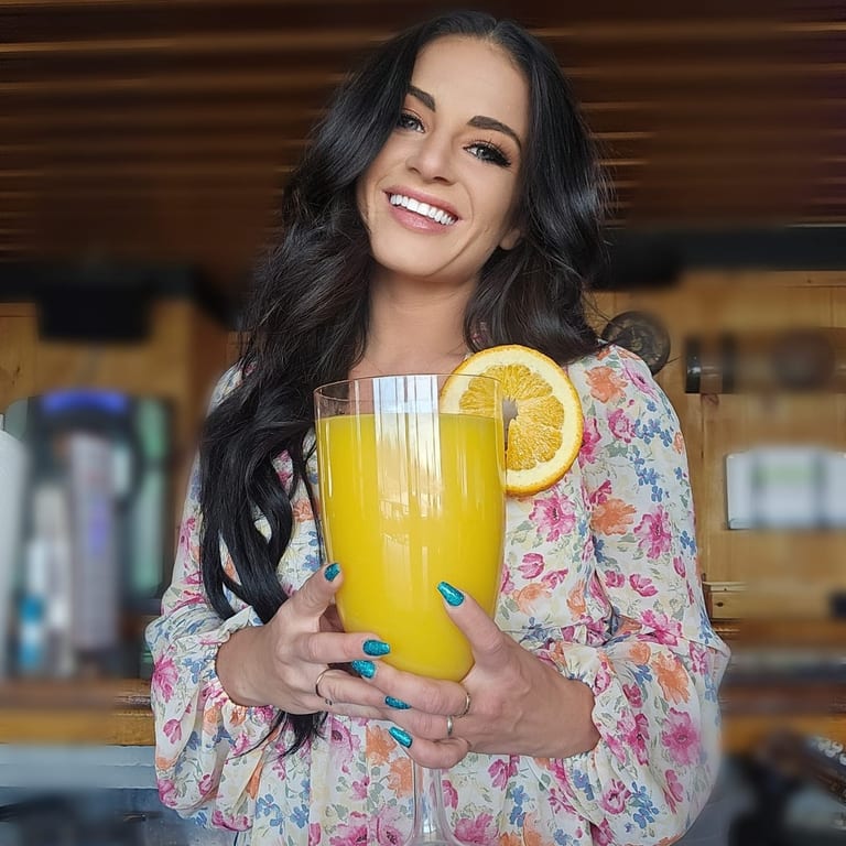 Full Bar & Custom Drink Menus