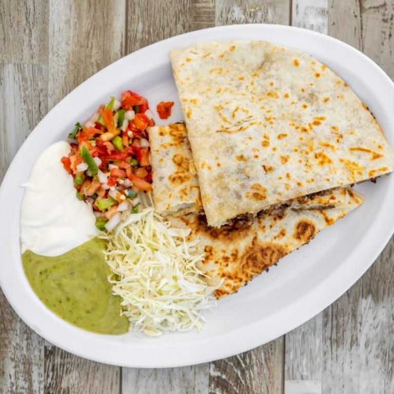 Loaded Nachos: A Mexican Fiesta on a Plate