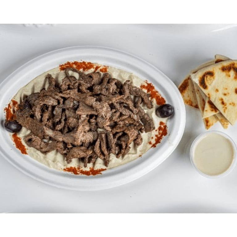 Delicious Gyro Options at Our Restaurant