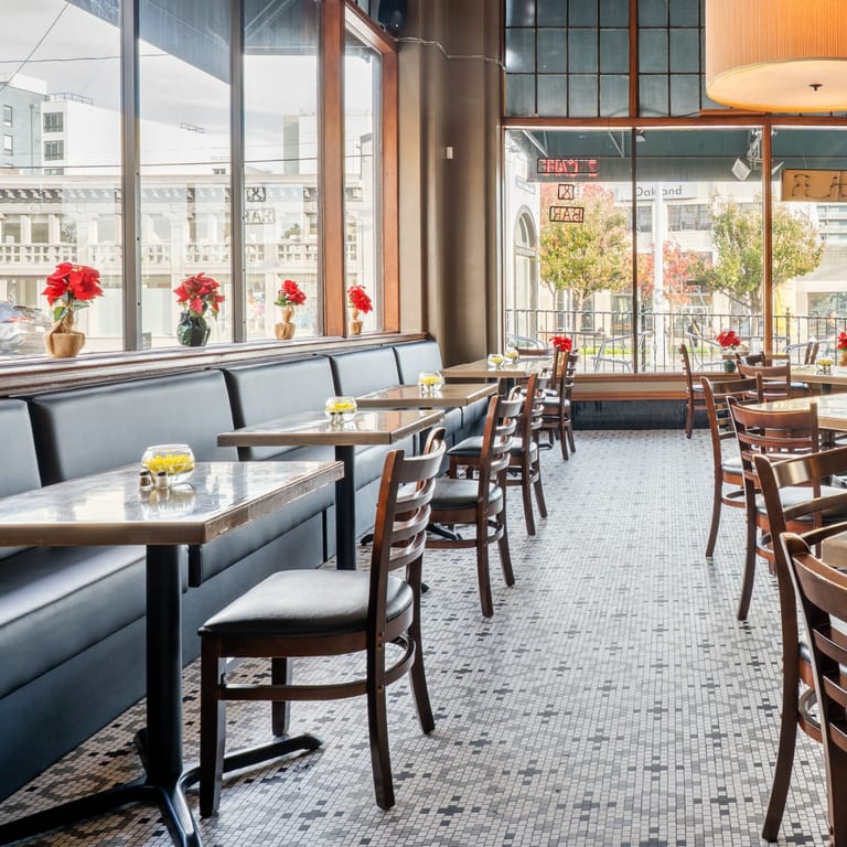 Crafted Drinks, Relaxed Vibe