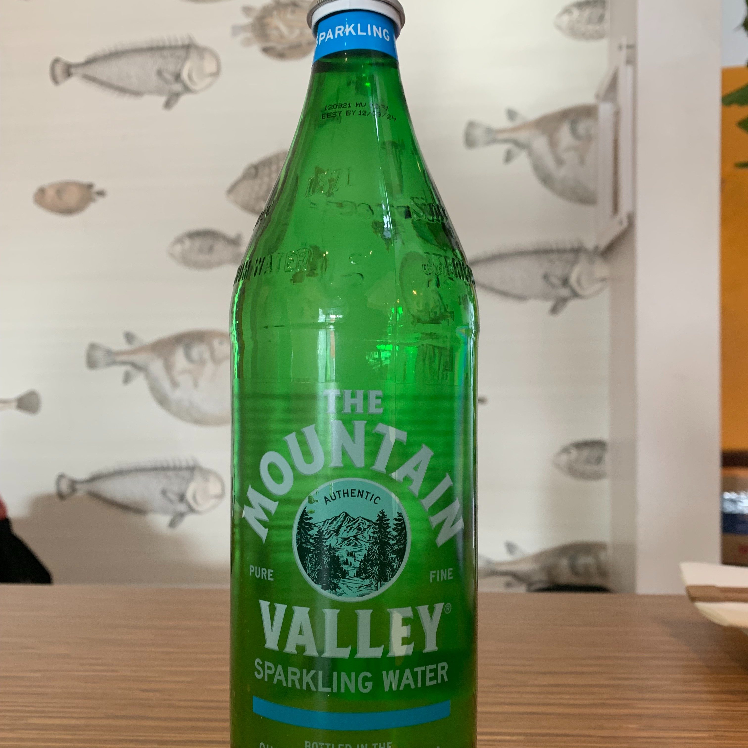 1L Mountain Valley Sparkling Water.