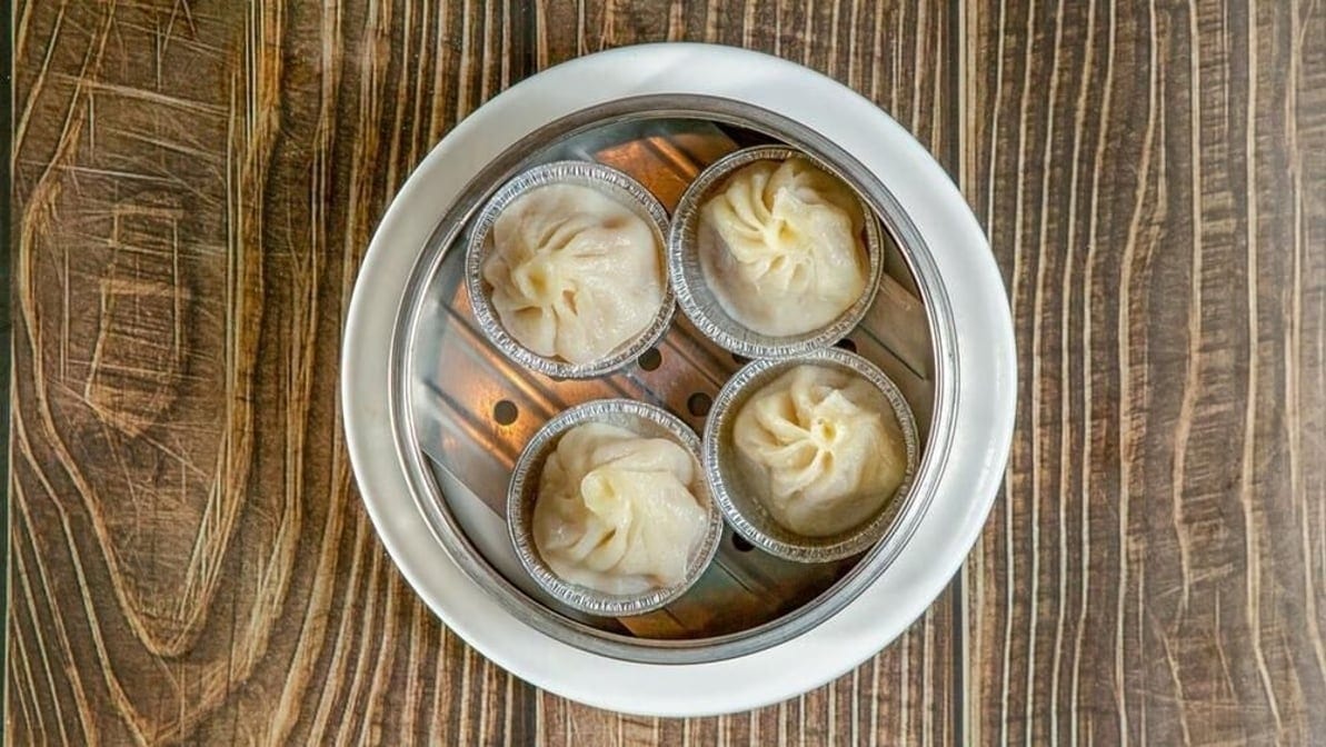 Shanghai Pork Bun (Xiao Long Bao) / 高湯小籠包.