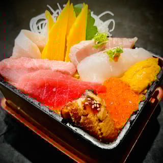 112. Deluxe Chirashi