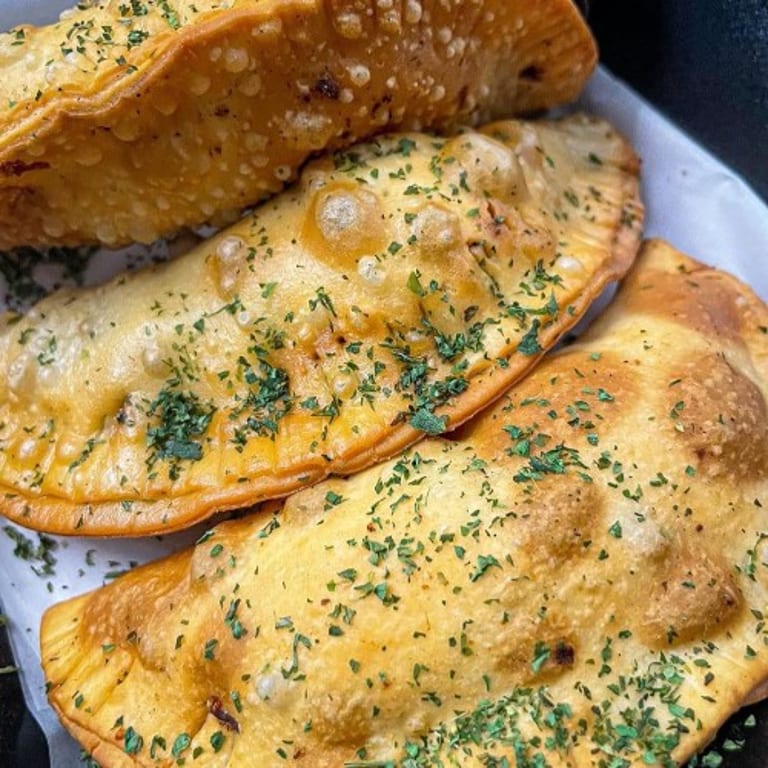 Refreshing Lemonade to Complement Your Meal