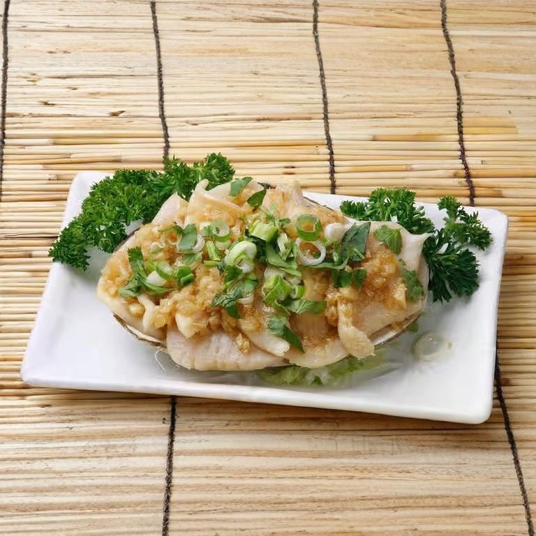 Boiled Giant Clam / 白灼貴妃蚌.