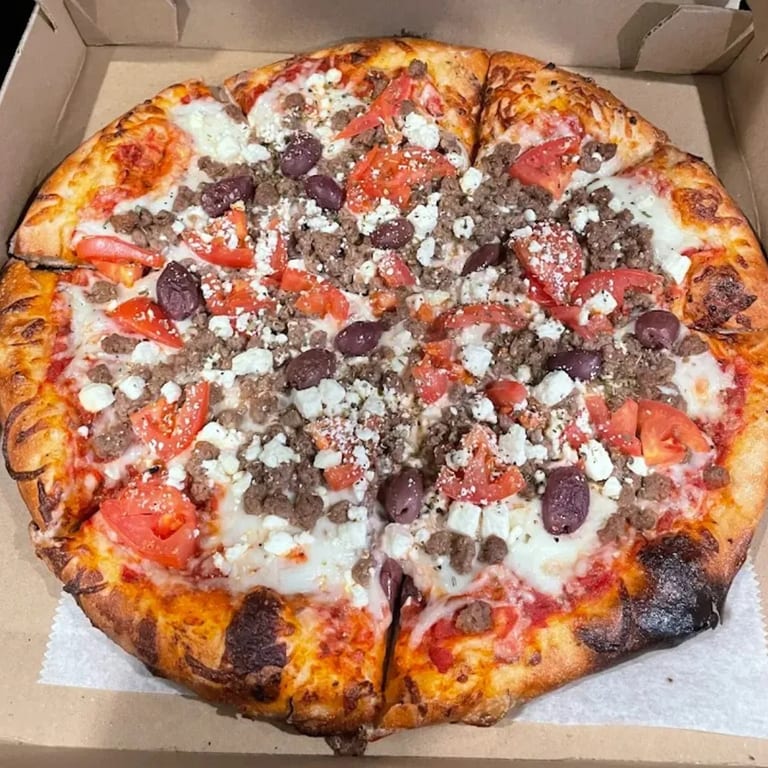 BBQ Chicken Pizza: A Delicious Pizza Option