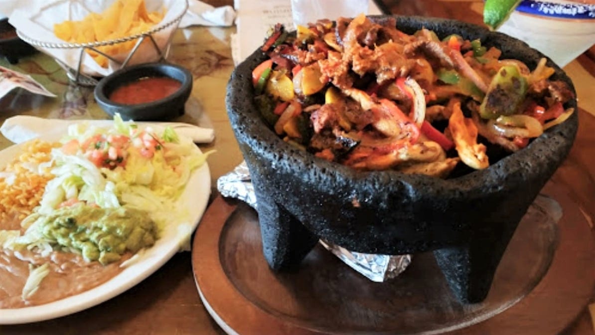 34. Molcajete Ranchero.
